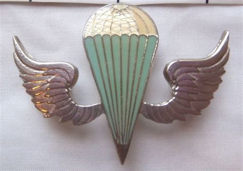 Parachutist Airborne Wings Africa Kenya Static Line Brevet Insignias