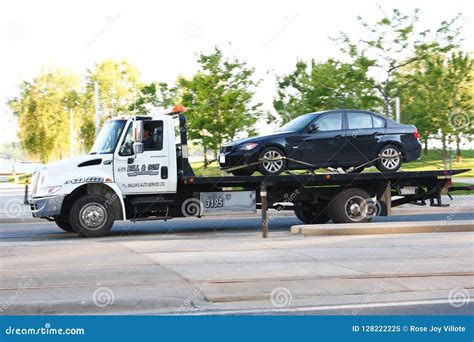 Car being towed by truck editorial image. Image of insurance - 128222225