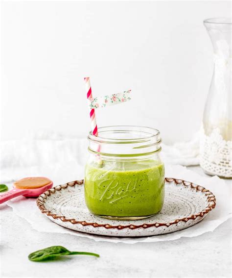 Simple Green Smoothie With Spinach Banana And Peanut Butter Kid Friendly