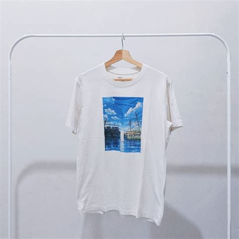 Jual Makoto Shinkai Short Sleeve Ut By Uniqlo Shopee Indonesia