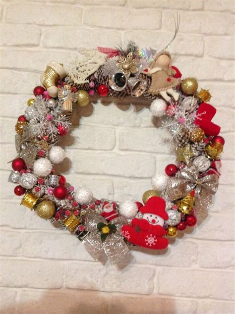 Pin By Natali On Way Ornament Wreath Christmas Wreaths Holiday Decor