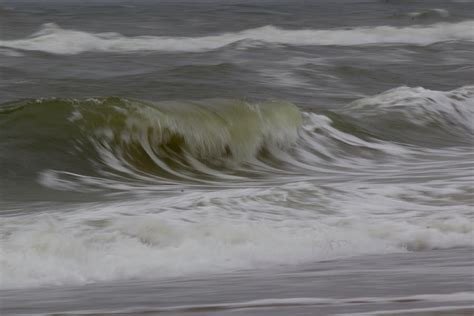 Soft ocean waves Photograph by Lyn Steuart - Fine Art America