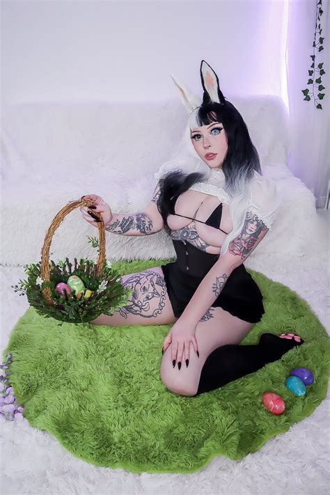 𝐕𝔦𝔠𝔱𝔬𝔯𝔦𝔞 On Twitter 🖤🐰🐣 Happy Easter 🐣🐰🖤