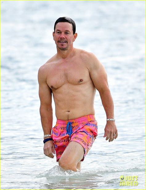 Photo Mark Wahlberg Ripped At Age 50 04 Photo 4687077 Just Jared