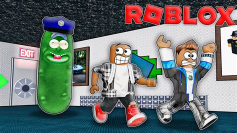 Me My Bro Must Escape Evil Pickle Rick Obby Roblox Youtube