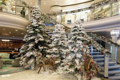 Best Holiday Decorations Aboard Cruise Ships