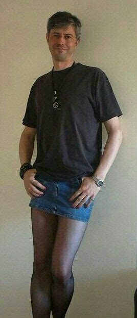 Man Looking Good In Micro Mini Denim Skirt Herenmode Rok Mannen