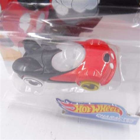 Hot Wheels Character Car Mickey Mouse Dutch Goat