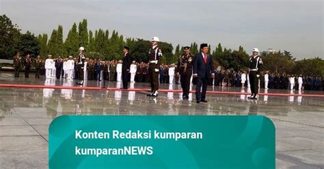 Presiden Jokowi Pimpin Upacara Hari Pahlawan Di Tmp Kalibata