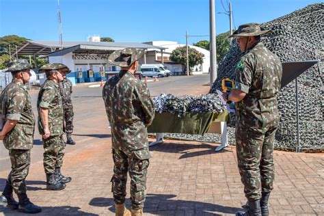 2 B Fv Chefe do Preparo da Força Terrestre inspeciona o Centro de