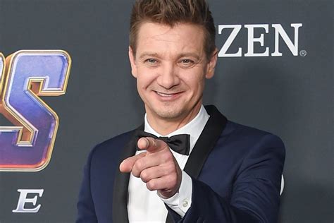 Ein Jahr Nach Schneepflug Unfall Jeremy Renner Vor Dreh Comeback