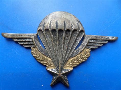 le Brevet Parachutiste ou plaque a vélo