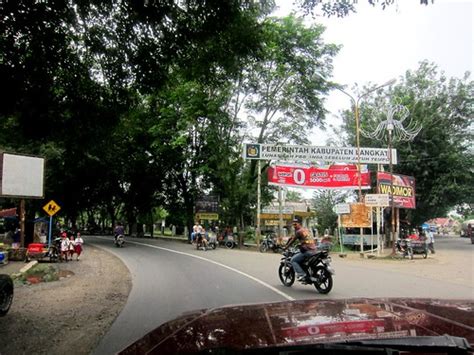 Jalan Raya Medan Bandaaceh Menuju Tanjungpura Kabupaten L Flickr