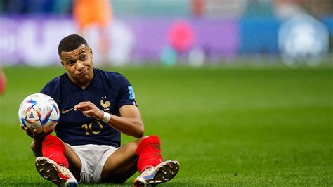 Le PSG régale Mbappé avec ce cadeau à 50M Le10sport