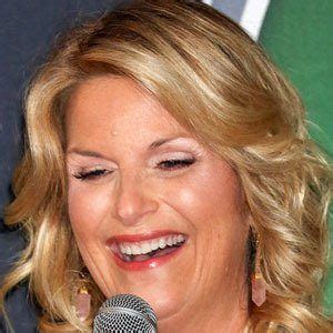 Trisha Yearwood - Age, Family, Bio | Famous Birthdays