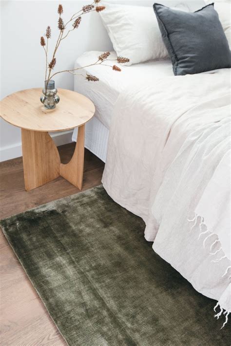 Green Rug Envy Lustre Luxe In Moss Green In Affordable Rugs