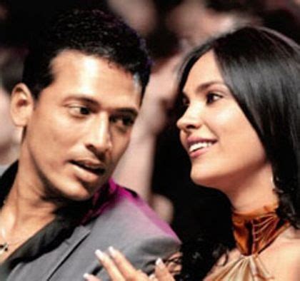 Lava Web: Mahesh Bhupathi and Lara Dutta ties the knot in Goa