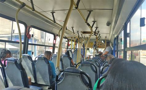 Ônibus Estão Circulando Apenas Com Passageiros Sentados Em Ipatinga