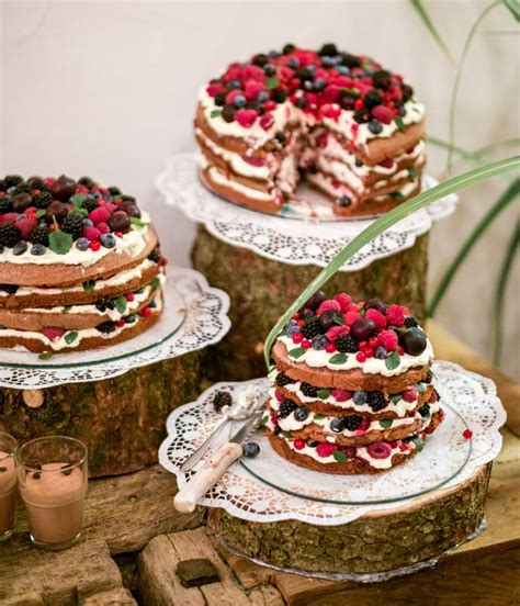 Hochzeitstorte Rustikal Beerentraum Torte Hochzeit Hochzeitstorte