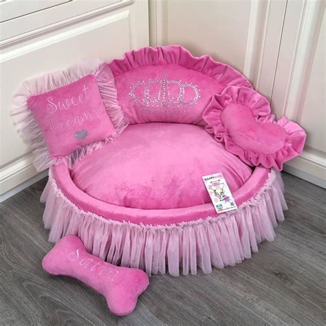 Pomeranian Bed Iron Garden Decor