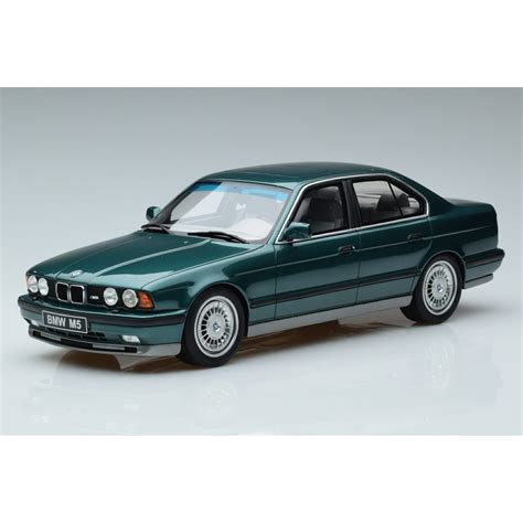 BMW M5 E34 Cecotto Edition modellautó Ottomobil 1 18 zöld eMAG hu