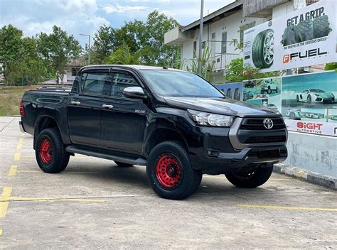 Toyota Hilux Black Fuel Off Road Zephyr D632 Wheel Front