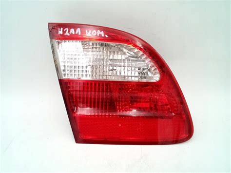 Mercedes E klasa W211 kombi lampa lewa tył tylna w klapę A2118201364 za