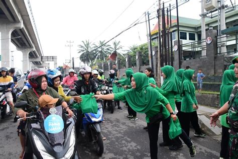 Indahnya Ramadhan Korem 044 Gapo Dan Persit KCK Berbagi Takjil Indo