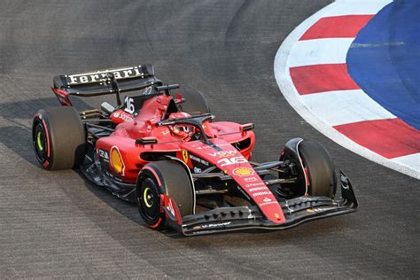 Leclerc lidera 1 2 da Ferrari no TL1 do GP de Singapura de F1 Notícia