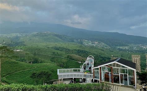 Kemuning Sky Hills Tempat Wisata Hits Di Karanganyar Yang Punya