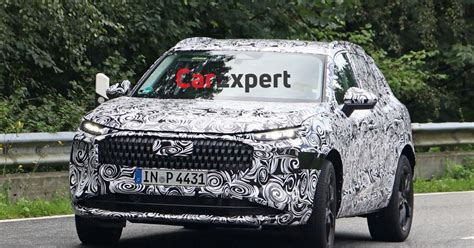 Next Gen Audi Q Spied Looking Larger And More Grown Up Carexpert