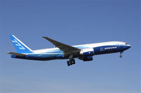 Boeing 777 Wallpaper - WallpaperSafari