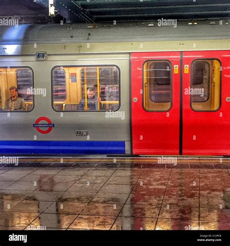 Whitechapel station hi-res stock photography and images - Alamy