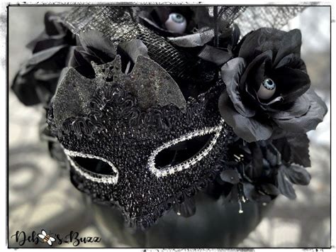 Diy Eerie Elegant Black Pumpkin Decor Debbees Buzz