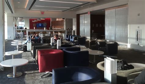 Lounge Review Delta Sky Club At New Yorks Jfk Airport Points Miles