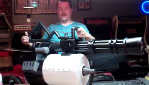 This Guy Built A Life-Size TF2 Minigun » Fanboy.com