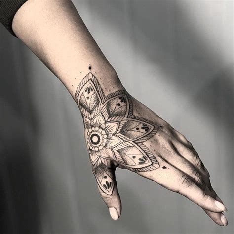 Tatuagem de mandala as MELHORES inspirações para tatuar 50 fotos