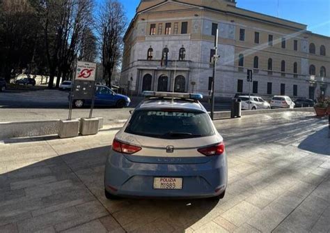 Rubava Nei Box Auto A Legnano Arrestato 39enne Colpevole Anche Di