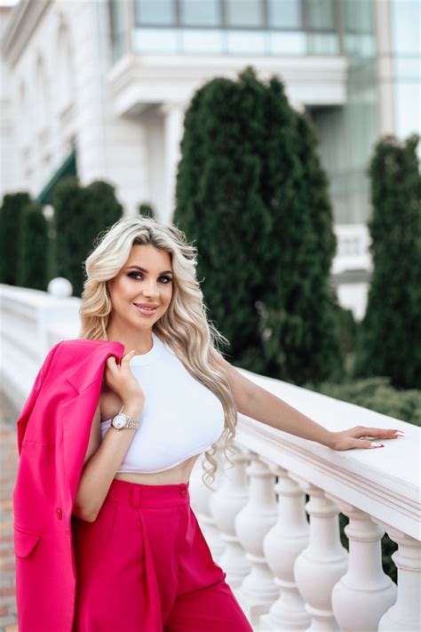 Charming Elena 36 Y O From Odessa With Blonde Hair ID 526102 LadaDate