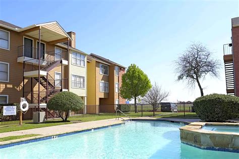 Skyline Place Apartments - Dallas, TX 75227