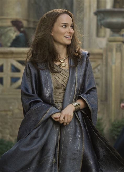 Natalie Portman | Roupas, Inspiração, Medieval