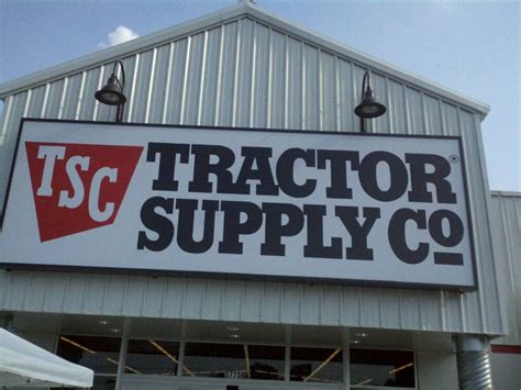 Tractor Supply - Outdoor Gear - 3775 W Main St, Dothan, AL - Phone ...