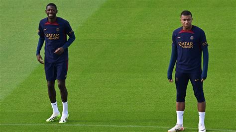 Photo Gallery All Smiles From Kylian Mbappé At Psg Training 😁