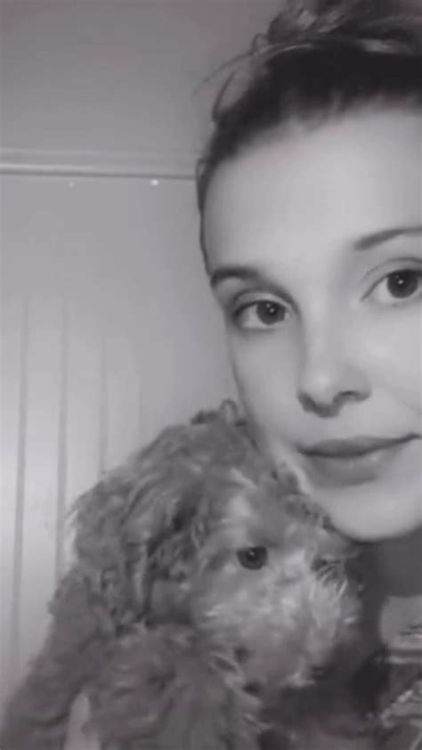 MILLIE BOBBY BROWN [Video] | Millie bobby brown singing, Millie bobby ...