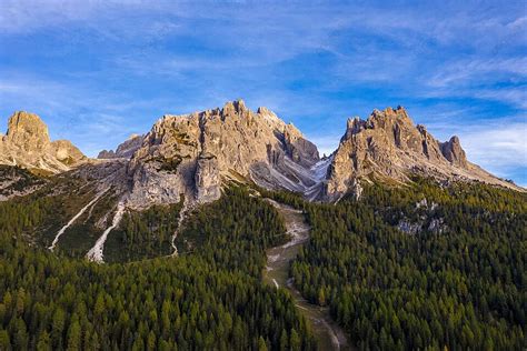 Antorno Lake Lago Di Antorno Situated In The Dolomites Region Belluno Photo Background And ...