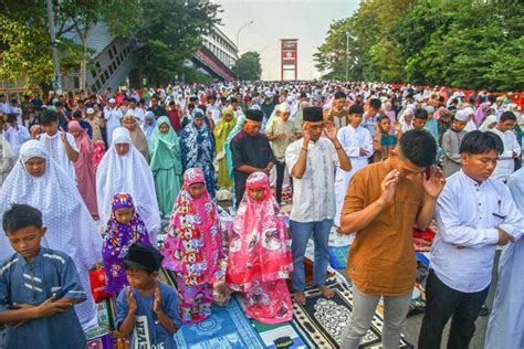 Potret Warga Palembang Salat Idul Adha 1445 H