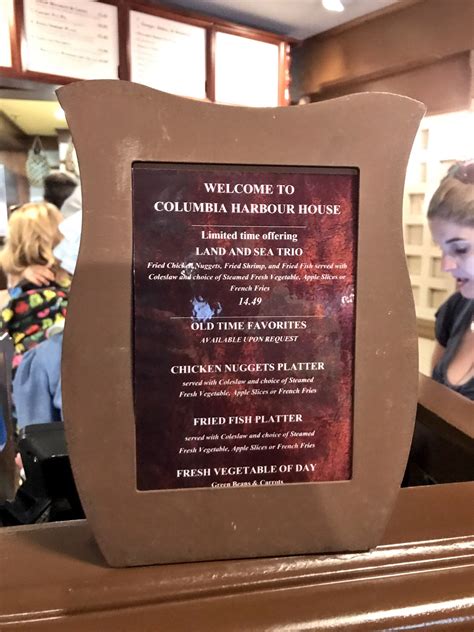 REVIEW Columbia Harbour House At The Magic Kingdom Disney S Largest