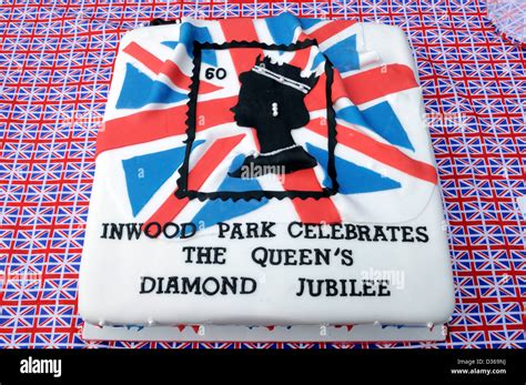 Queens Diamond Jubilee Cake Made For The Inwood Park Hounslow