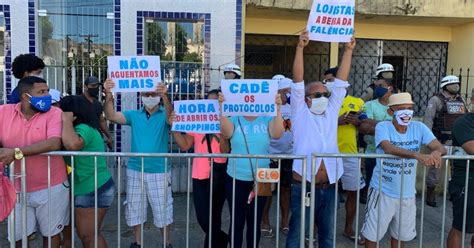 Lojistas Protestam Em Cerimônia Por Reabertura De Shoppings E Comércios