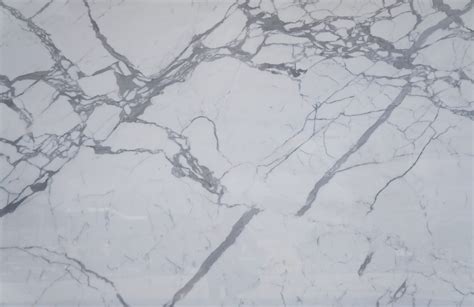 Differences Between Carrara Calacatta And Statuario Marble